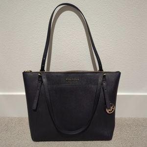 Michael Kors Large "Voyager" tote